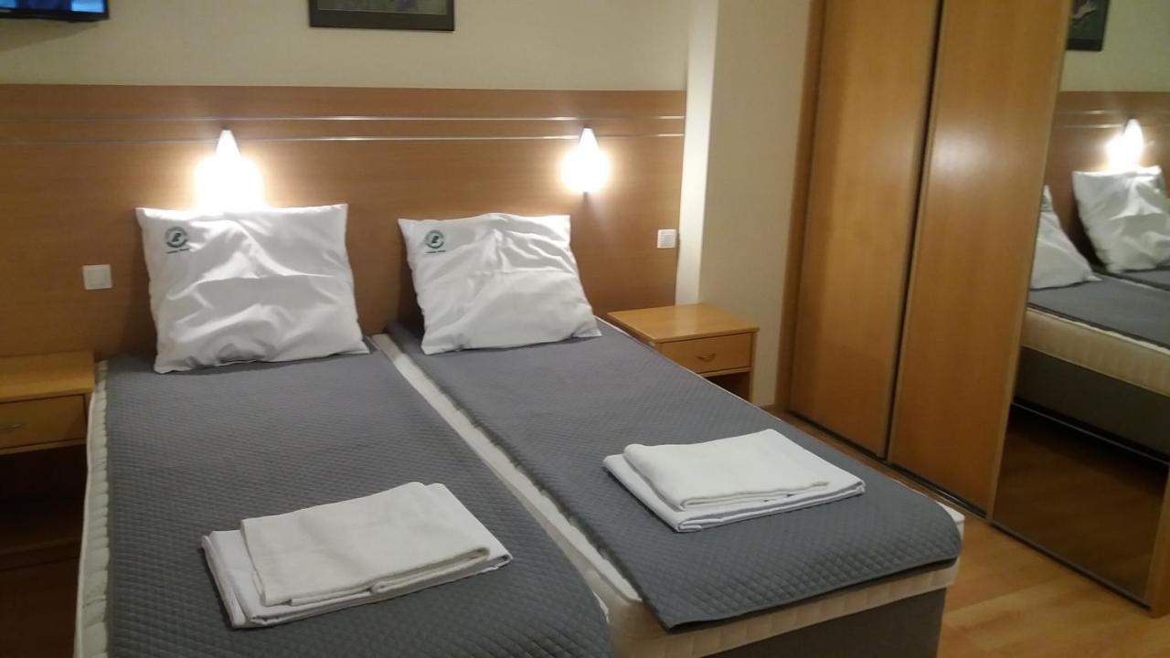 Lesny Dwor Aparthotel Mielno  Exteriör bild