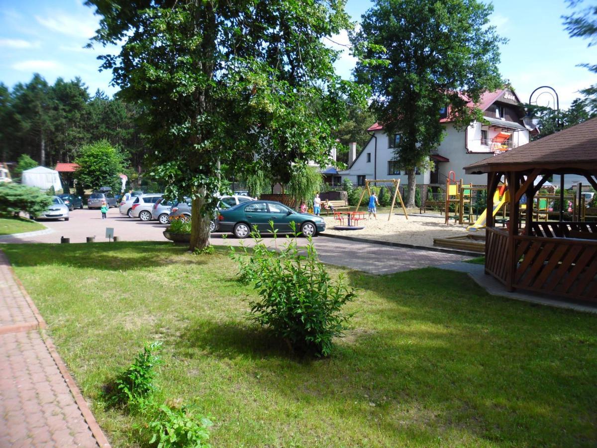 Lesny Dwor Aparthotel Mielno  Exteriör bild
